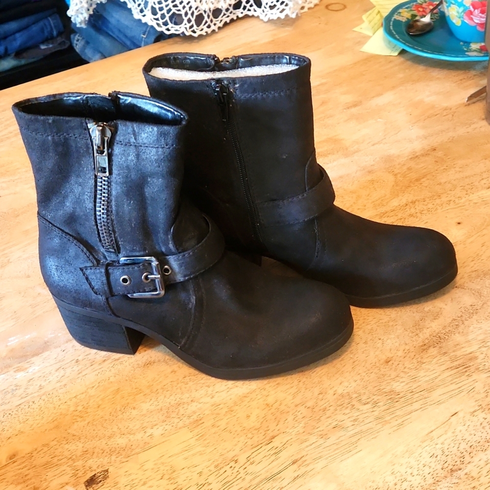 NWOT Suede Boots by Carlos Black sz 7M